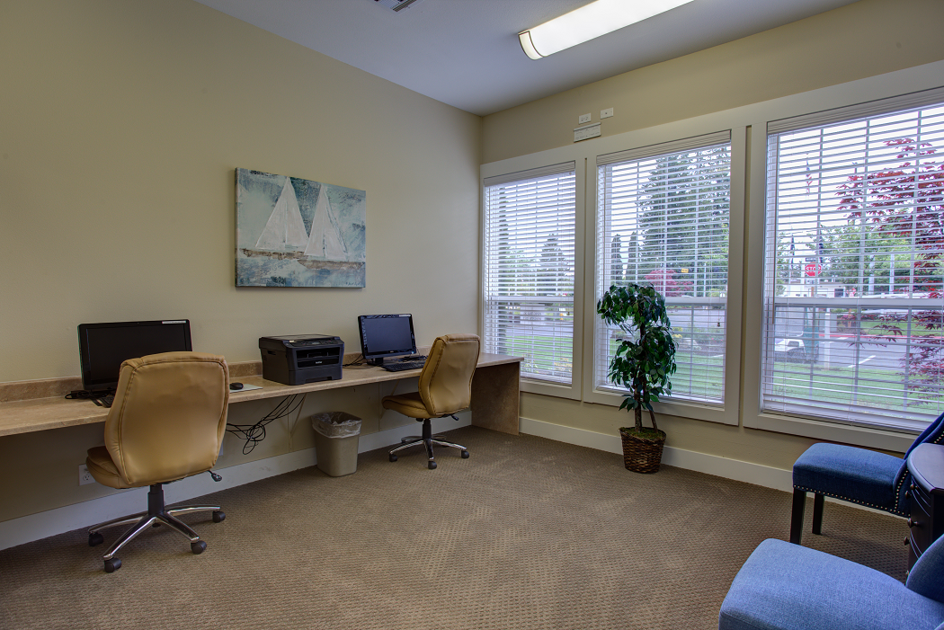 Commons At Avalon Park Apartments, 17000 SW Pacific Hwy, Tigard, OR